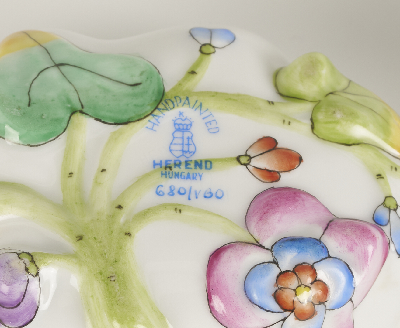 Lot 1155: 6 Herend Porcelain Table Items