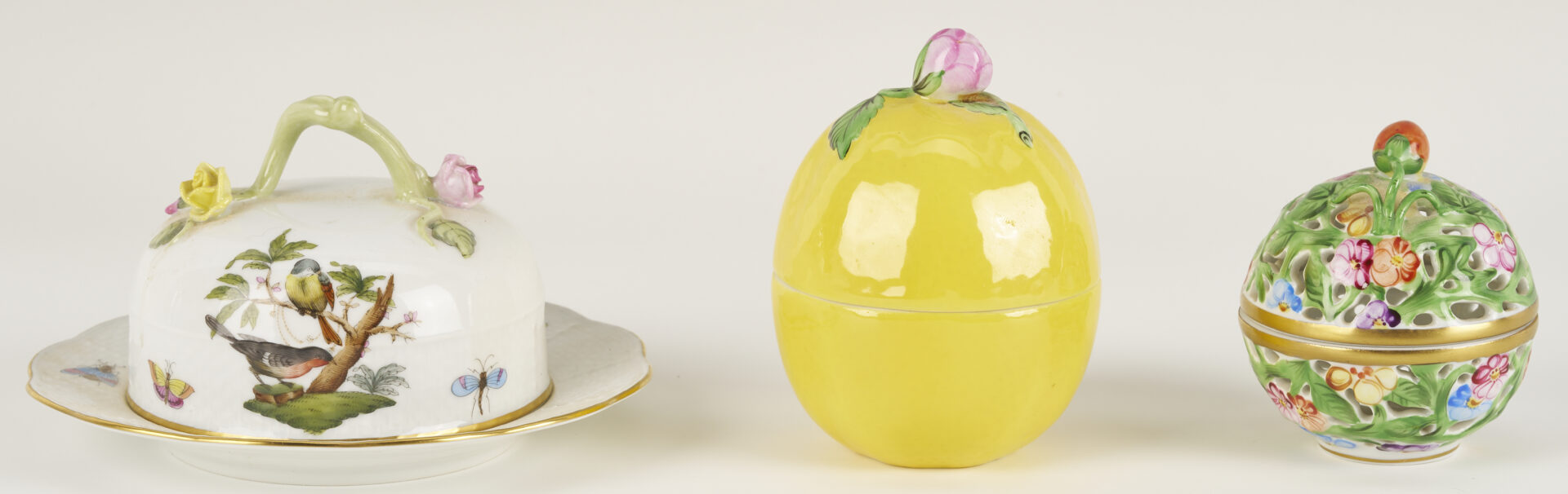 Lot 1155: 6 Herend Porcelain Table Items