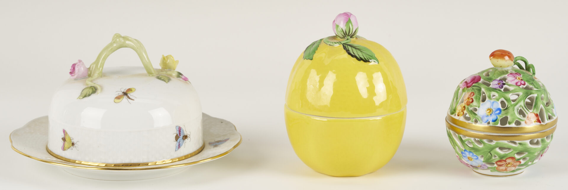 Lot 1155: 6 Herend Porcelain Table Items