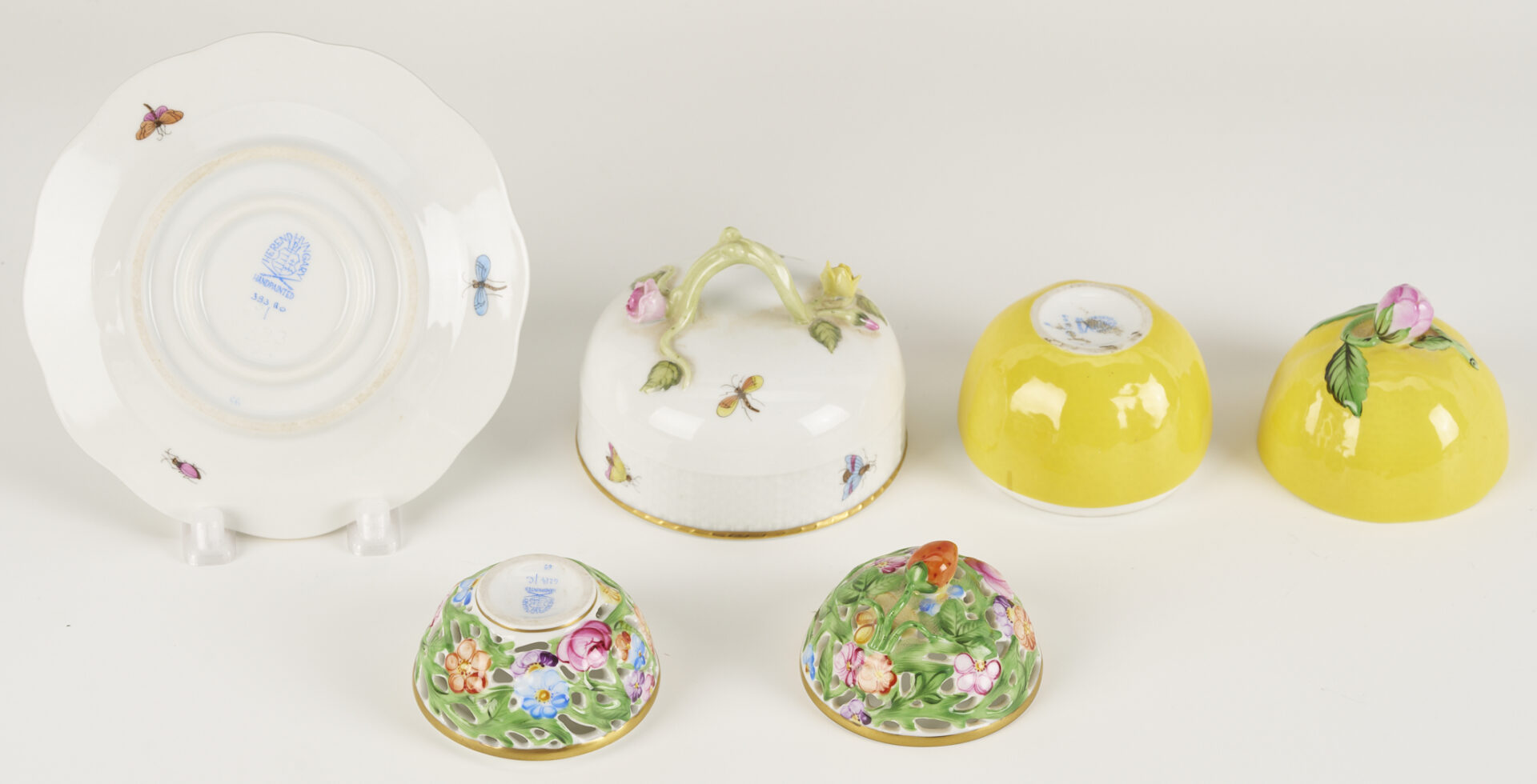 Lot 1155: 6 Herend Porcelain Table Items