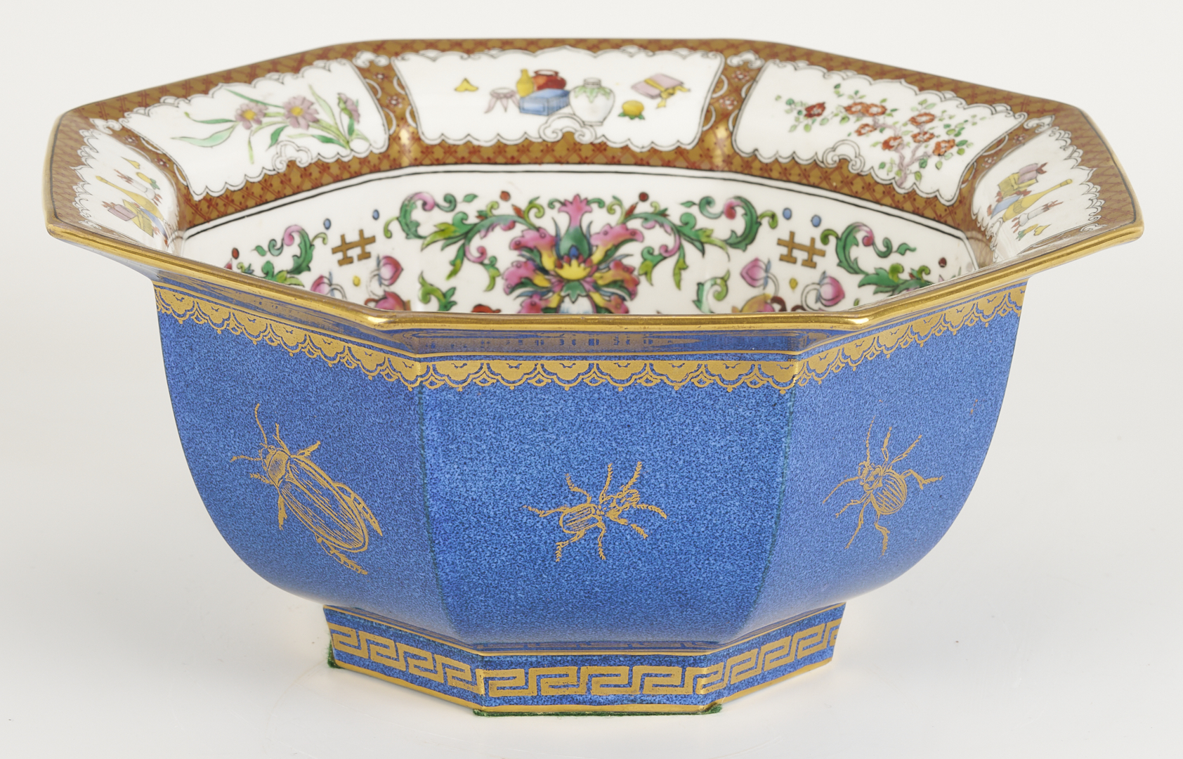 Lot 1159: Wedgwood Lustre Powder Blue Chinoiserie Octagon Bowl