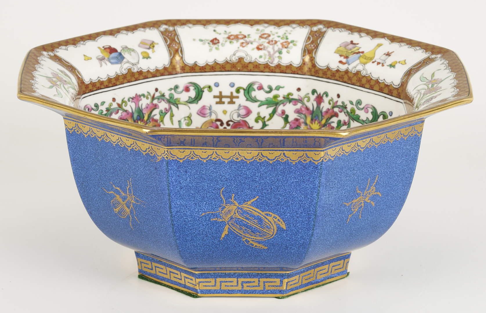 Lot 1159: Wedgwood Lustre Powder Blue Chinoiserie Octagon Bowl