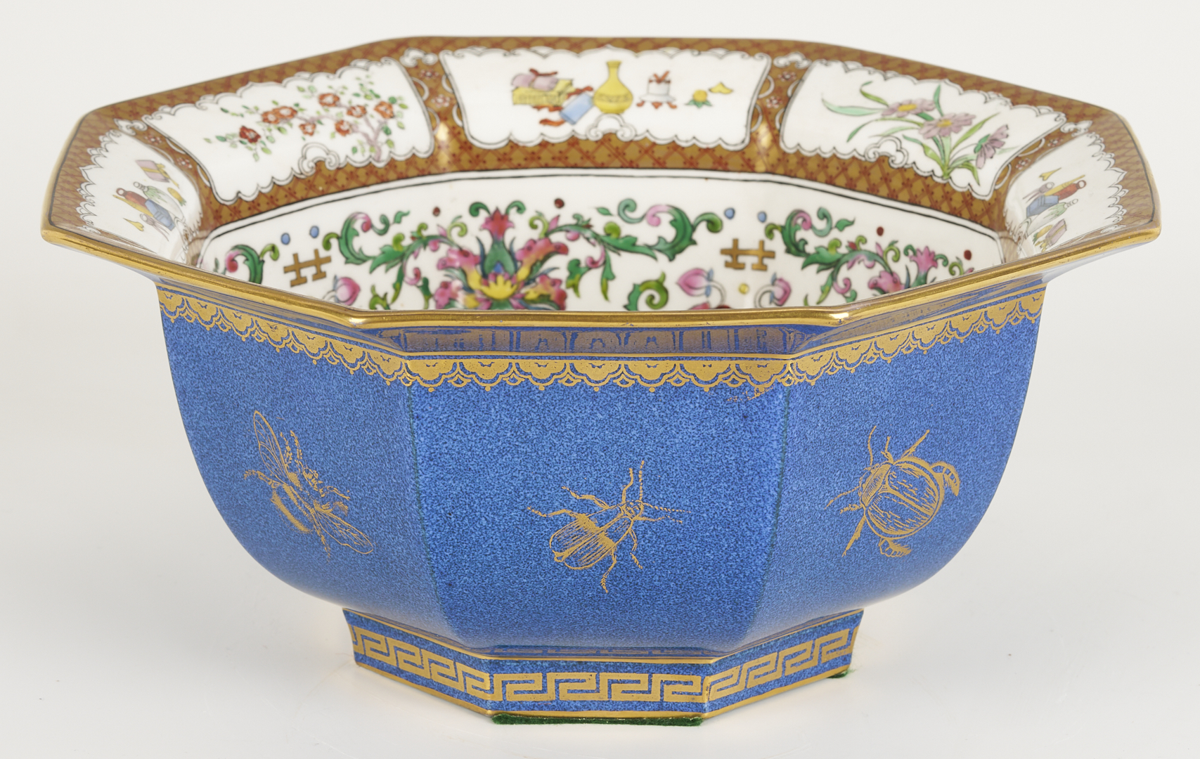 Lot 1159: Wedgwood Lustre Powder Blue Chinoiserie Octagon Bowl