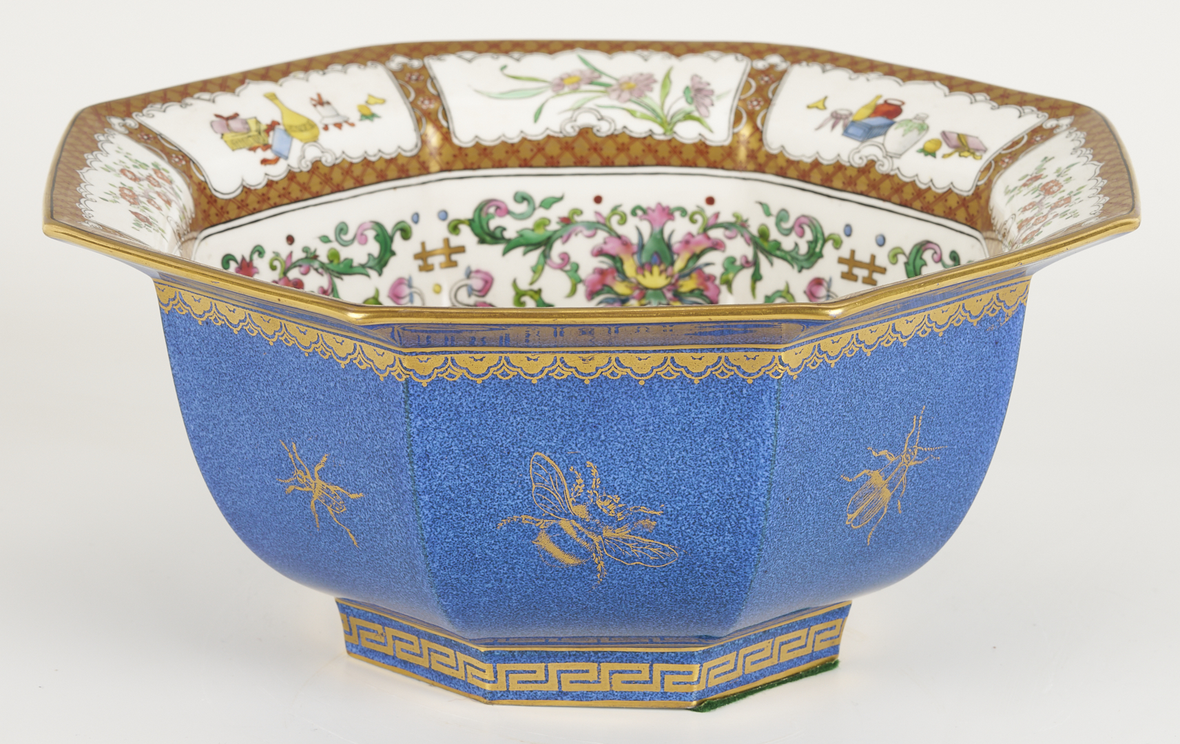 Lot 1159: Wedgwood Lustre Powder Blue Chinoiserie Octagon Bowl