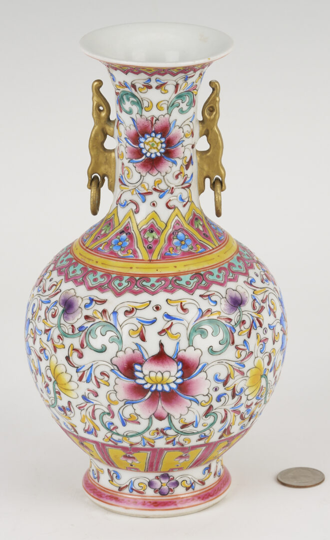 Lot 1163: Chinese Famille Rose Double Eared Vase and 4 Asian Porcelain Items