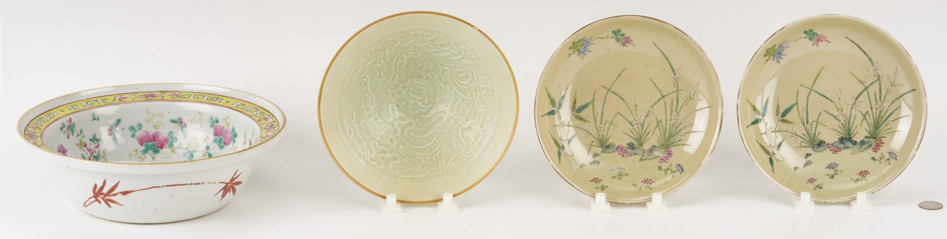 Lot 1163: Chinese Famille Rose Double Eared Vase and 4 Asian Porcelain Items