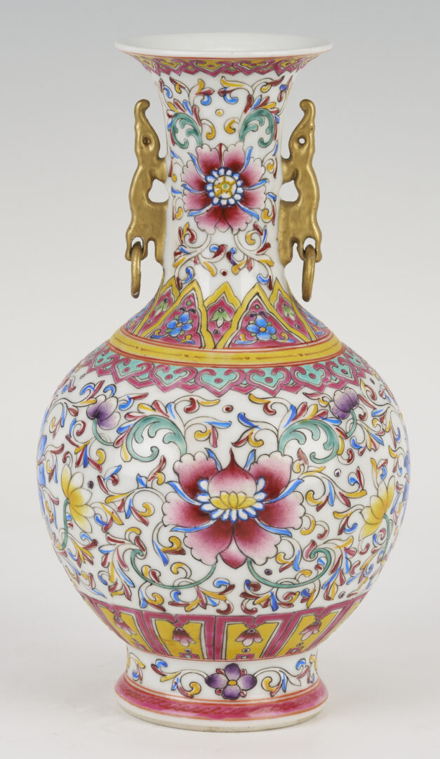 Lot 1163: Chinese Famille Rose Double Eared Vase and 4 Asian Porcelain Items