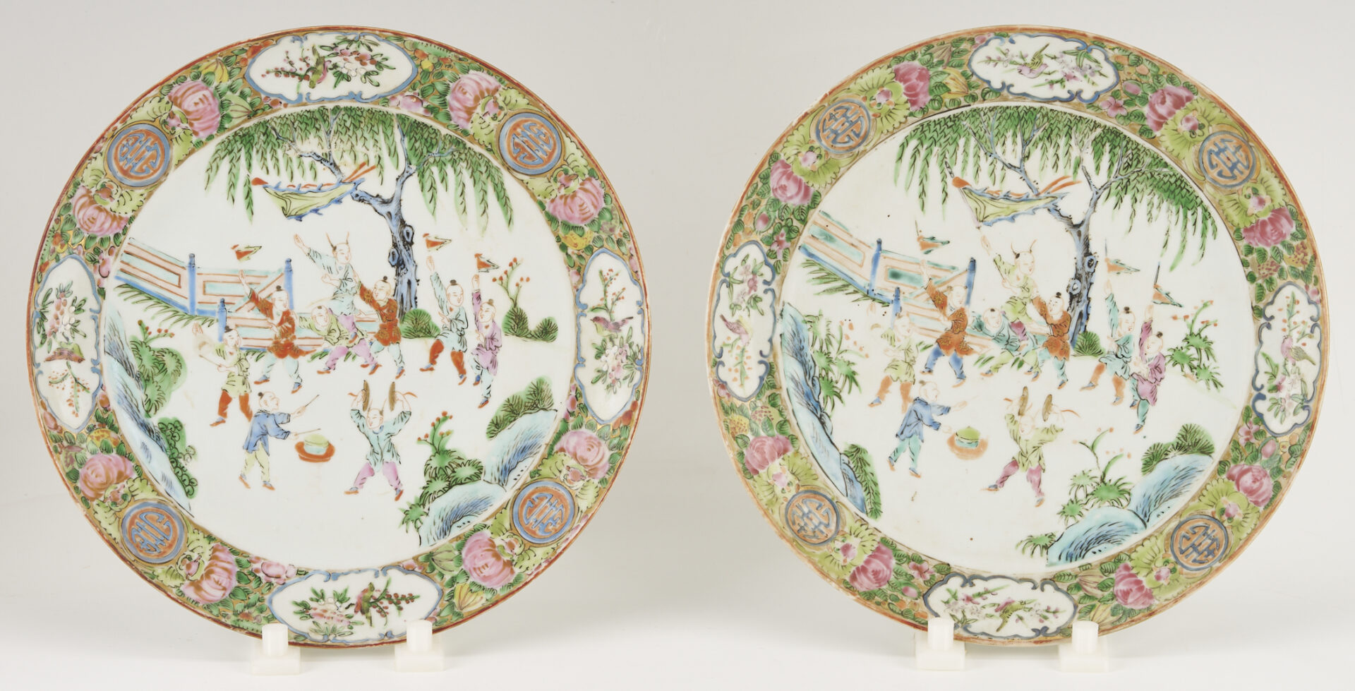 Lot 1164: Chinese Export Porcelain Punch Bowl, Teapot and 2 Plates