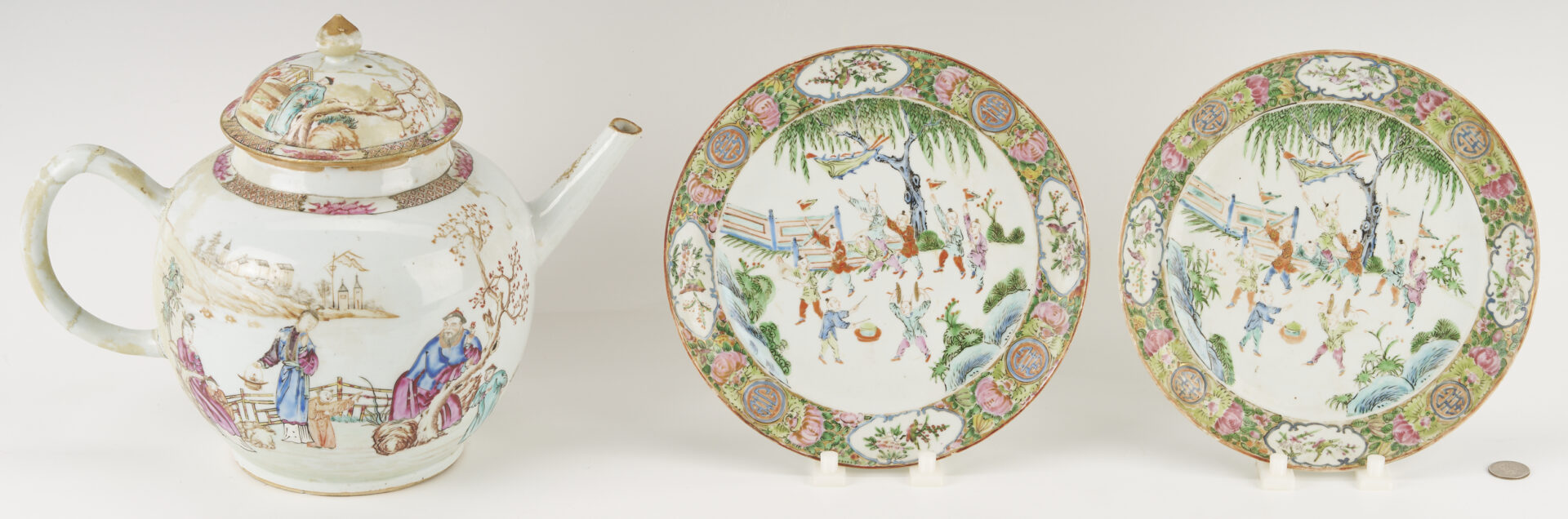 Lot 1164: Chinese Export Porcelain Punch Bowl, Teapot and 2 Plates