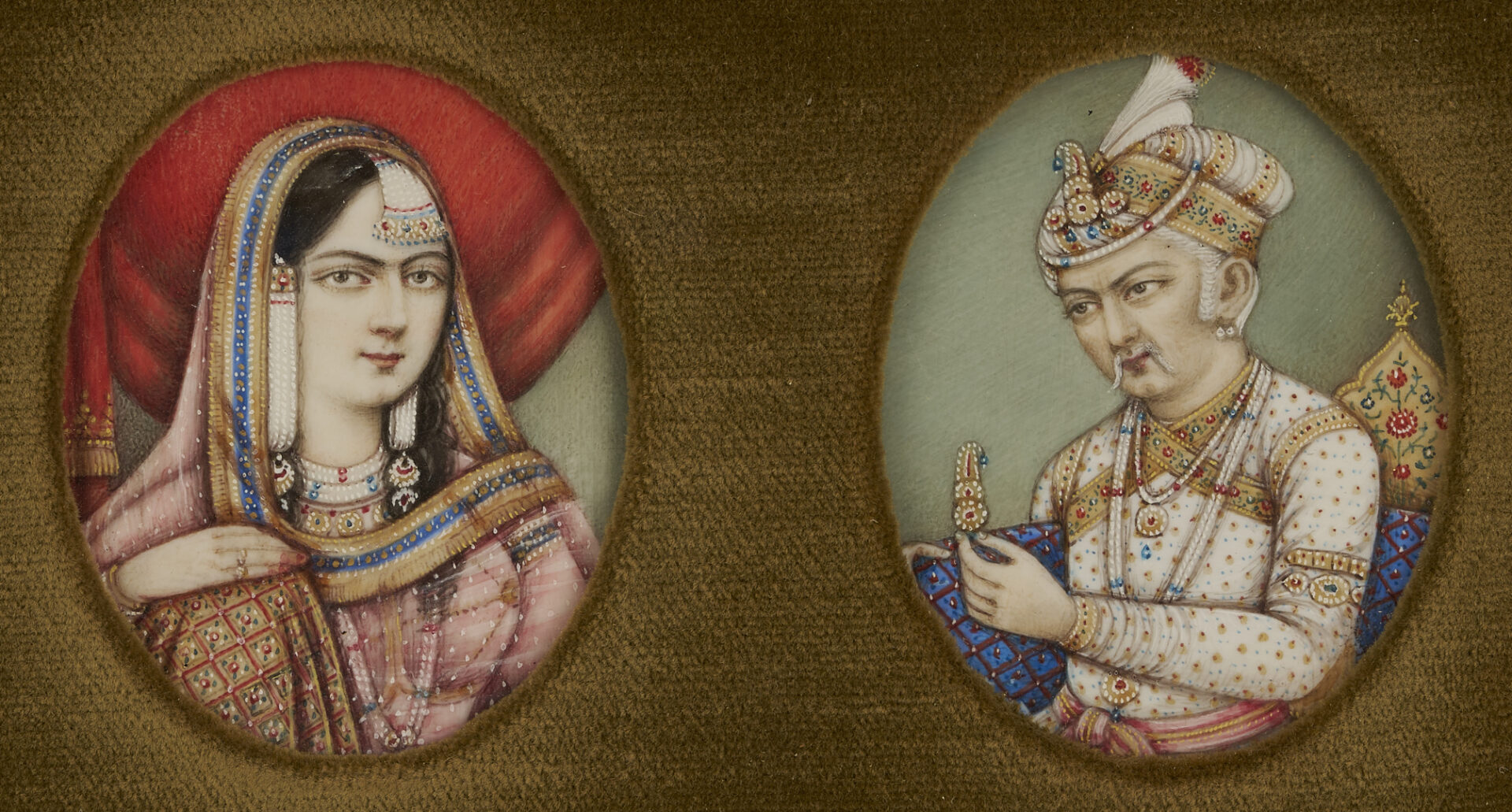 Lot 1191: 4 Indian Miniature Portraits, Royalty