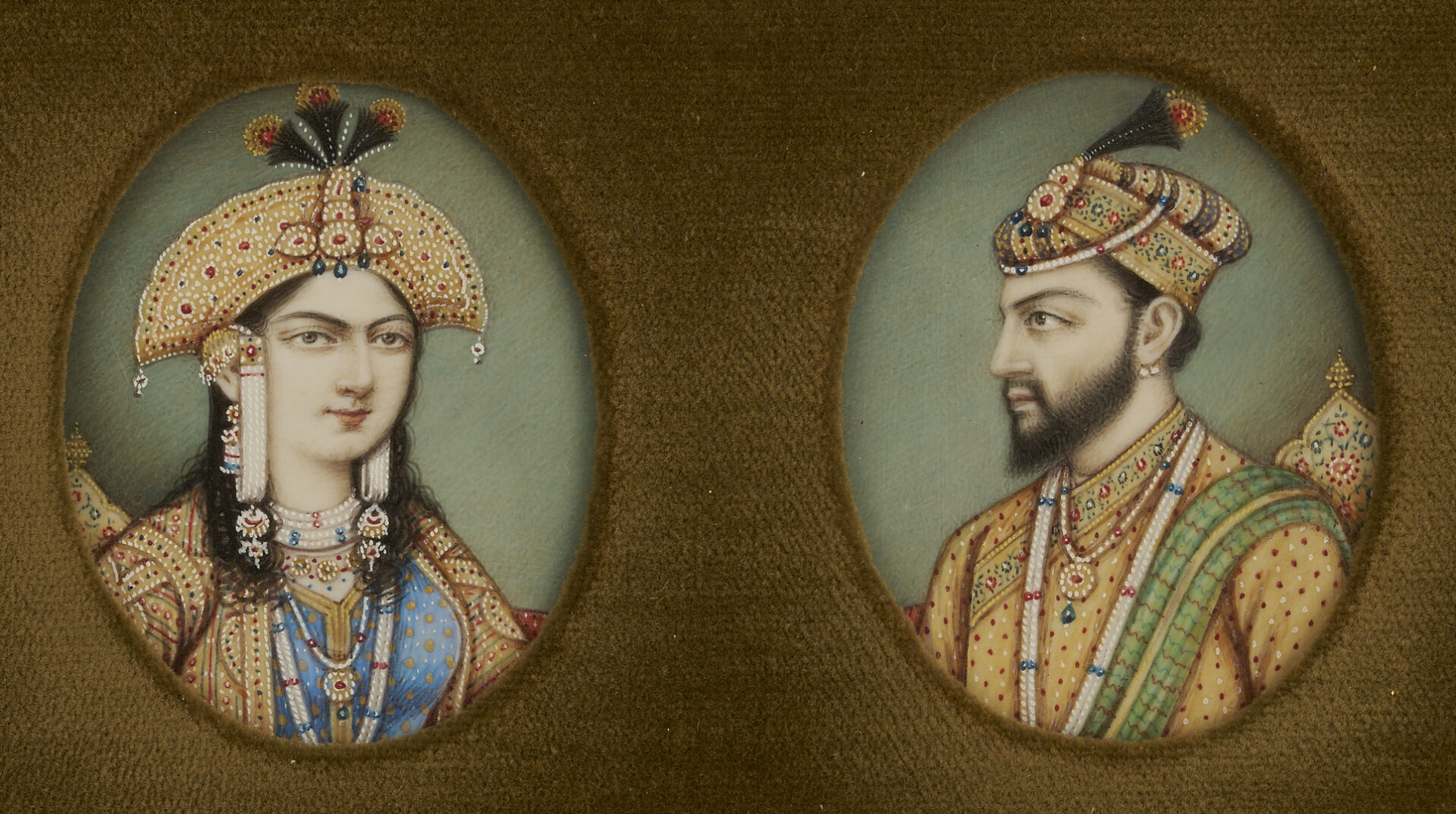 Lot 1191: 4 Indian Miniature Portraits, Royalty
