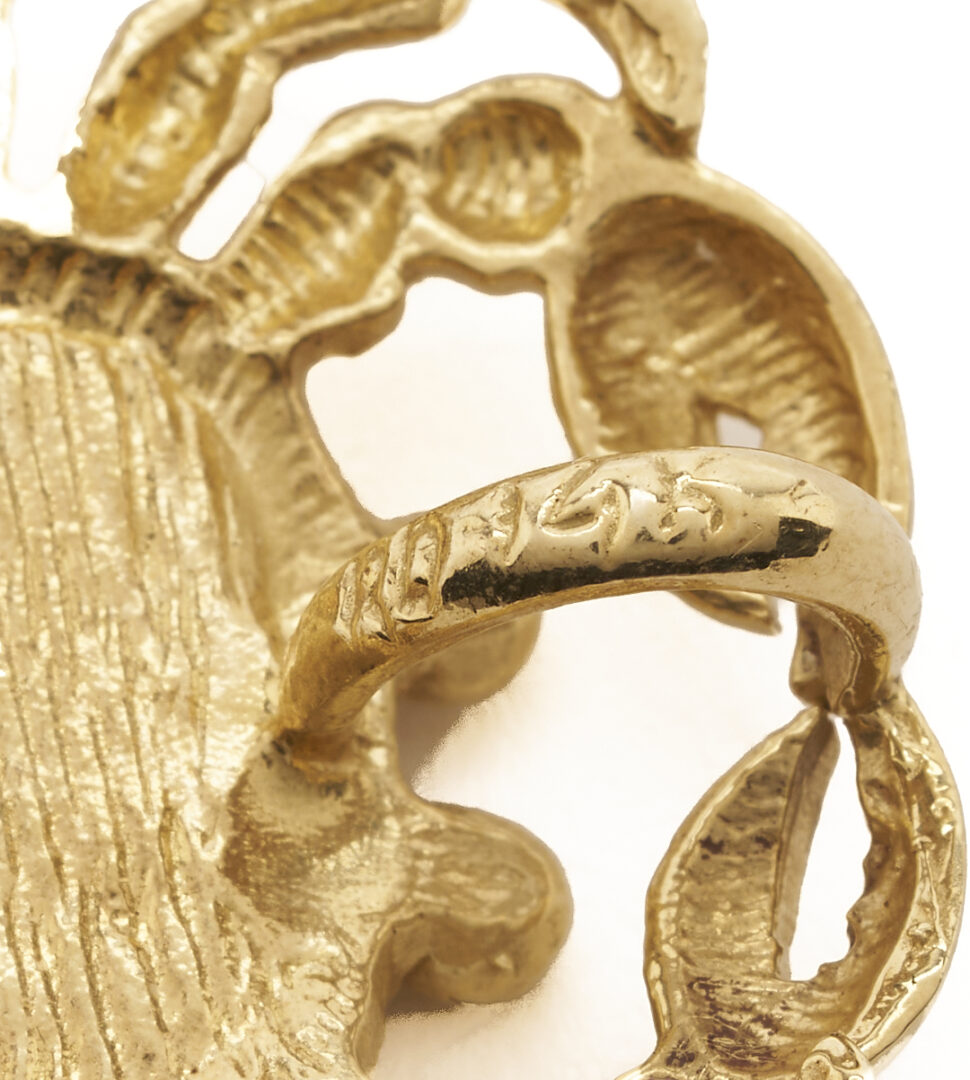 Lot 1231: 14K Gold & Opal Crab Pendant