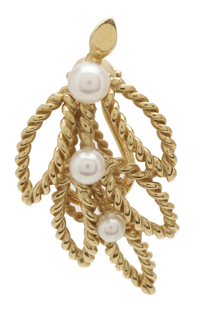 Lot 1239: 14K Gold & Pearl Leaf Earrings
