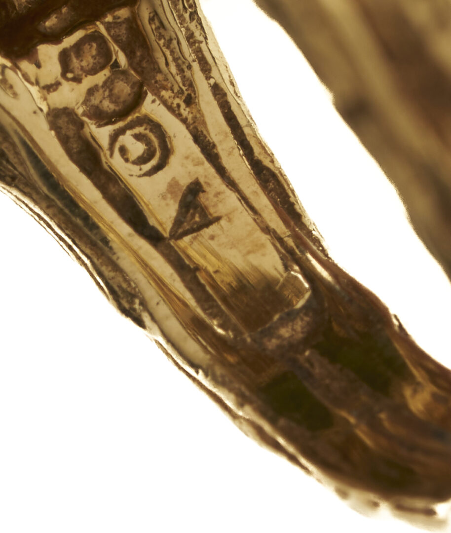 Lot 1249: 14K Gold, Jade & Diamond Ring