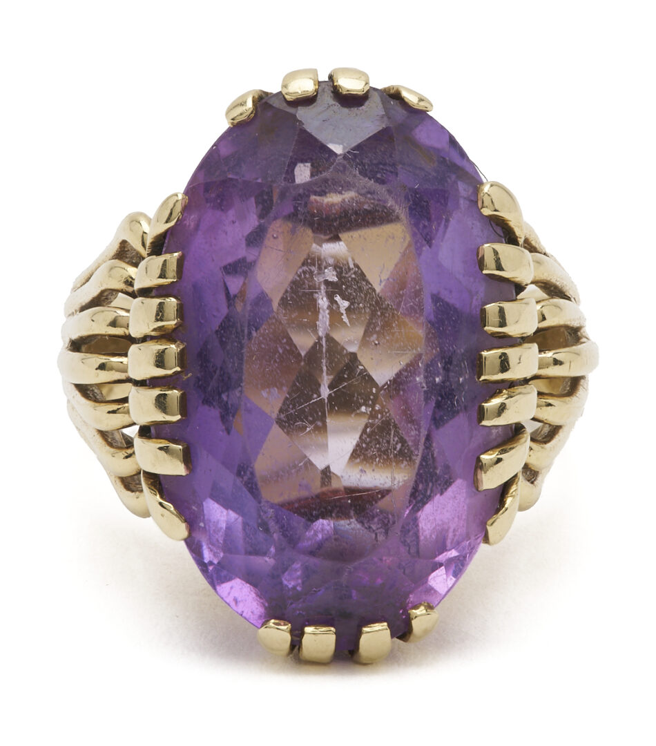 Lot 1259: 14K Gold & Amethyst Ring