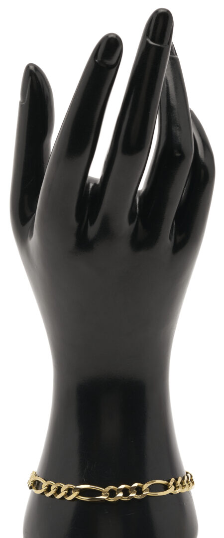 Lot 1263: 10K Italian Gold Figaro Chain Bracelet