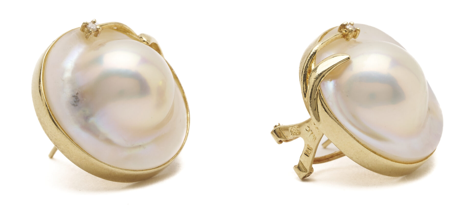 Lot 1266: 14K Gold Mabe Pearl Earrings