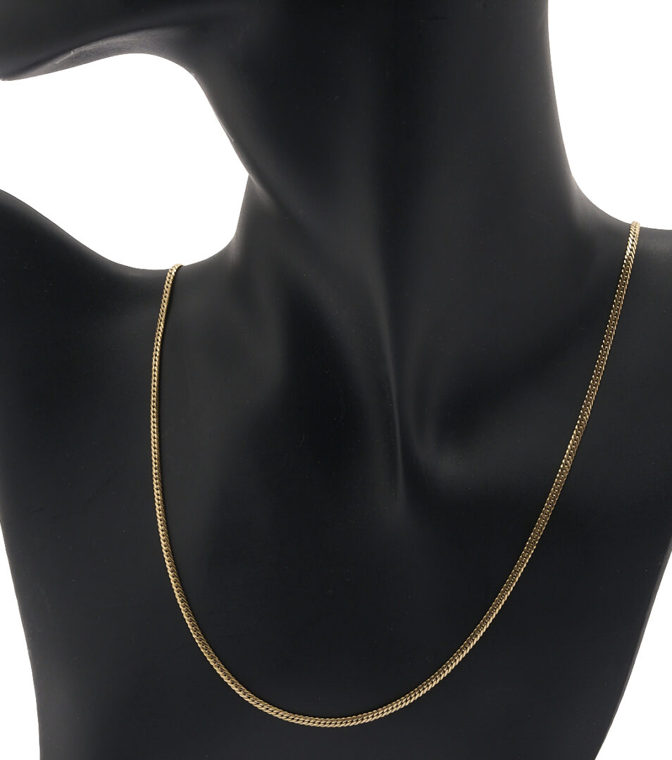 Lot 1272: 14K Gold Curb Link Chain Necklace
