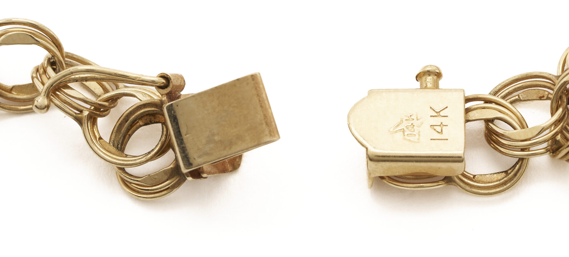 Lot 1273: 14K Gold Double Link Bracelet