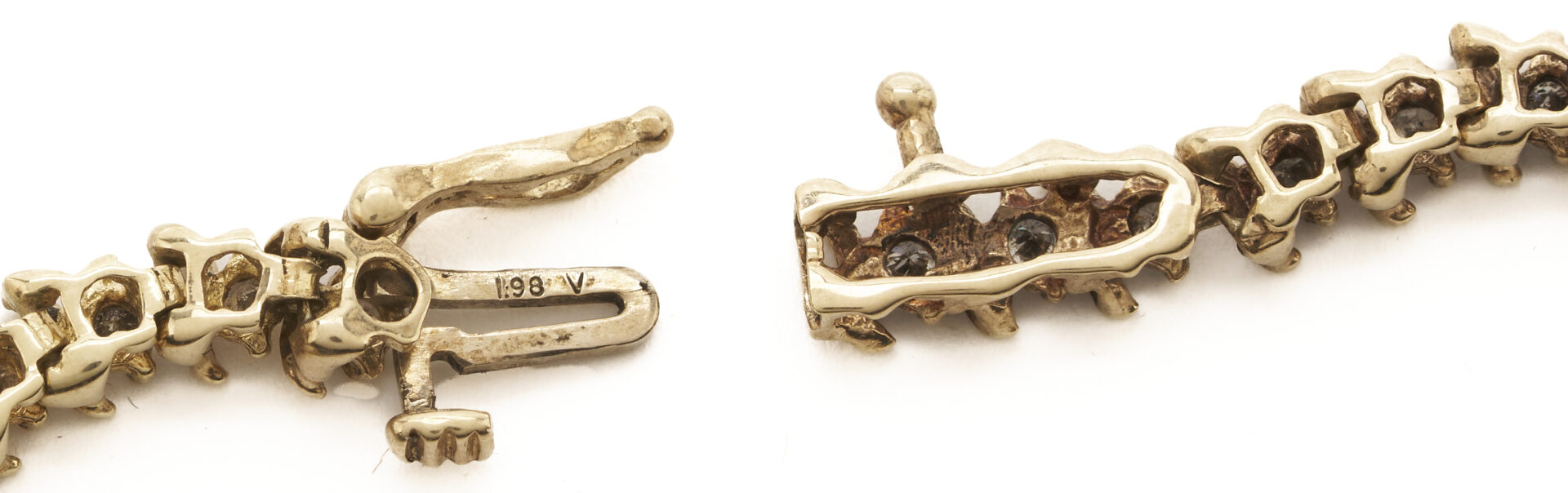 Lot 1275: 10K Gold Diamond Tennis Bracelet