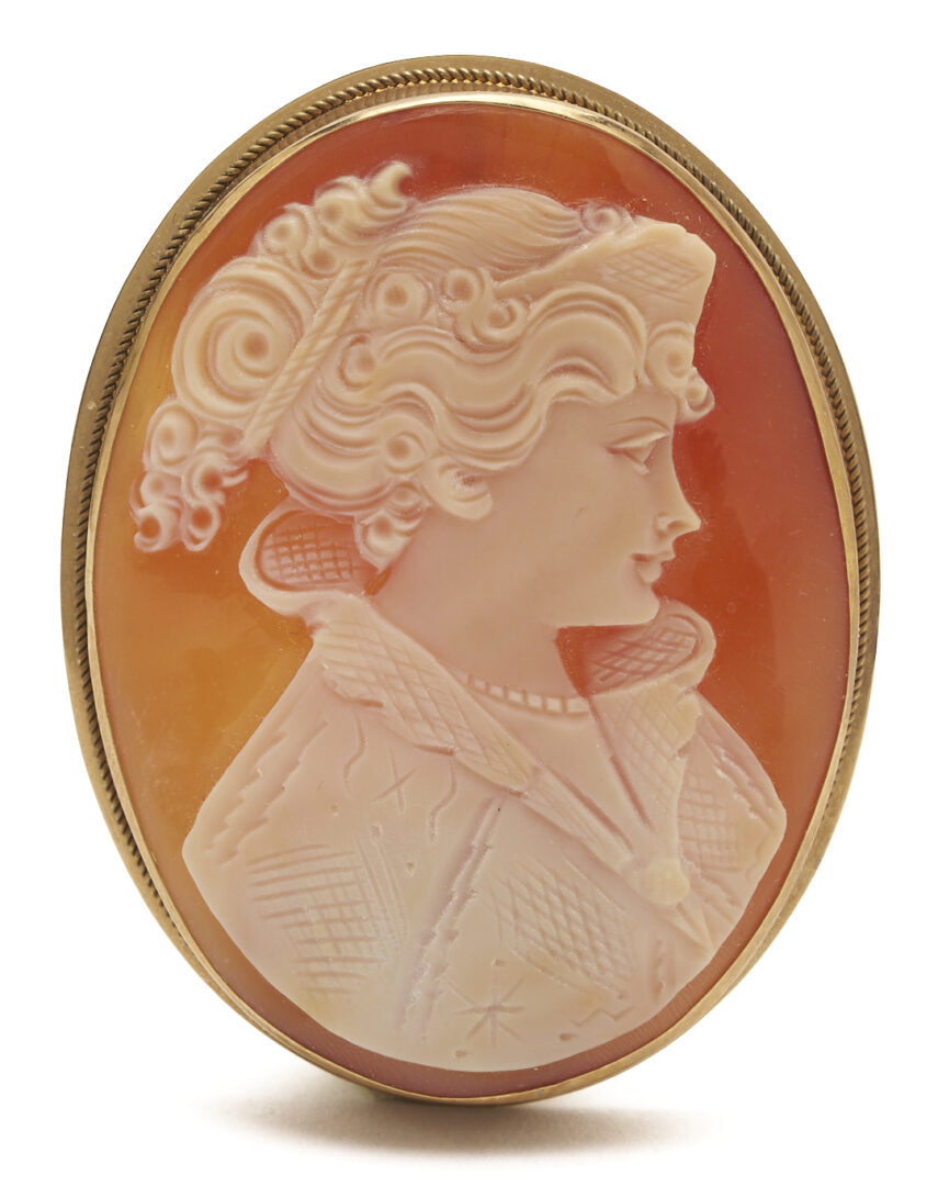 Lot 1282: 14K Gold Framed Cameo