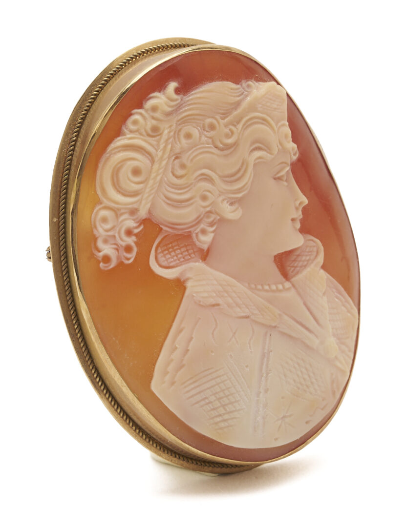 Lot 1282: 14K Gold Framed Cameo
