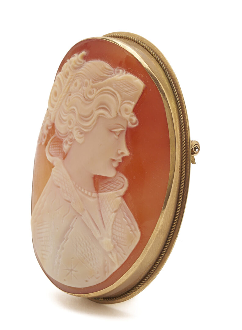 Lot 1282: 14K Gold Framed Cameo