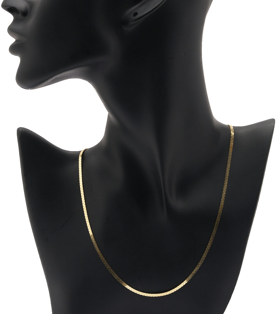 Lot 1285: 14K Gold Necklace