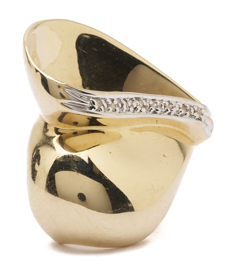 Lot 1291: 14K Gold & Diamond Heart Brooch