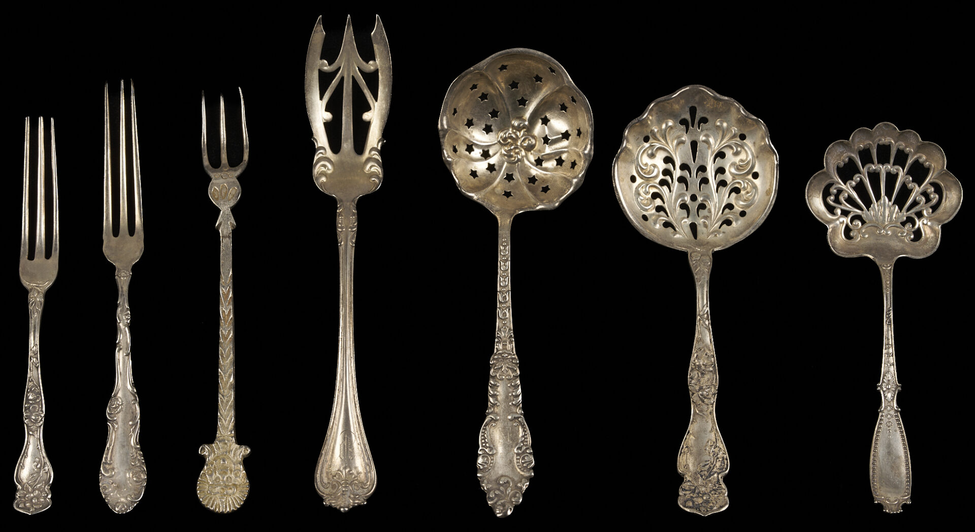 Lot 1297: 27 Pcs. Assorted Flatware Incl. Souvenir Spoons