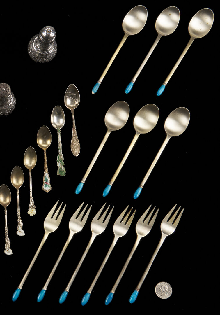 Lot 1299: 44 Novelty and Enameled Silver Items incl. Chinese