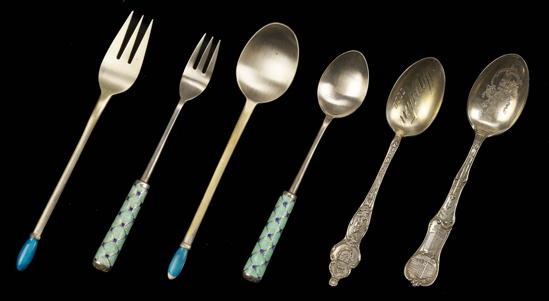 Lot 1299: 44 Novelty and Enameled Silver Items incl. Chinese