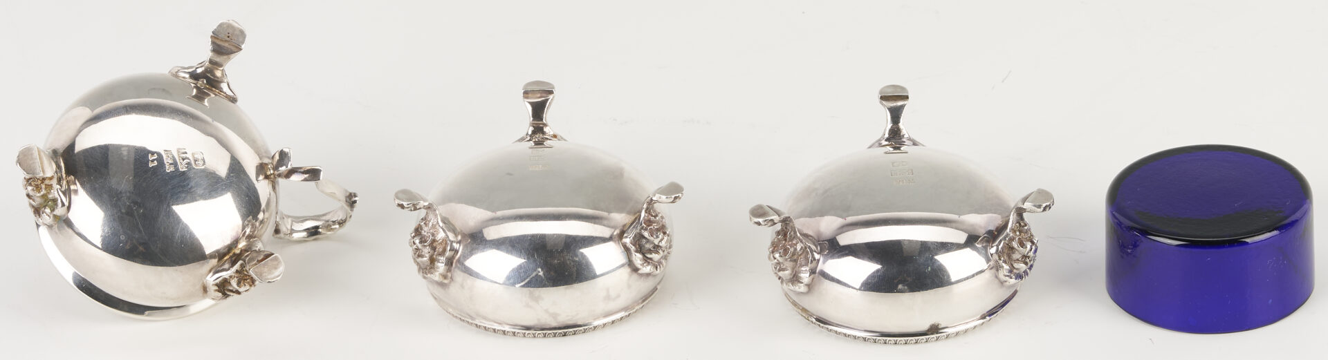 Lot 1309: 6 Silver items incl. Tiffany Silverplated Entree Dish