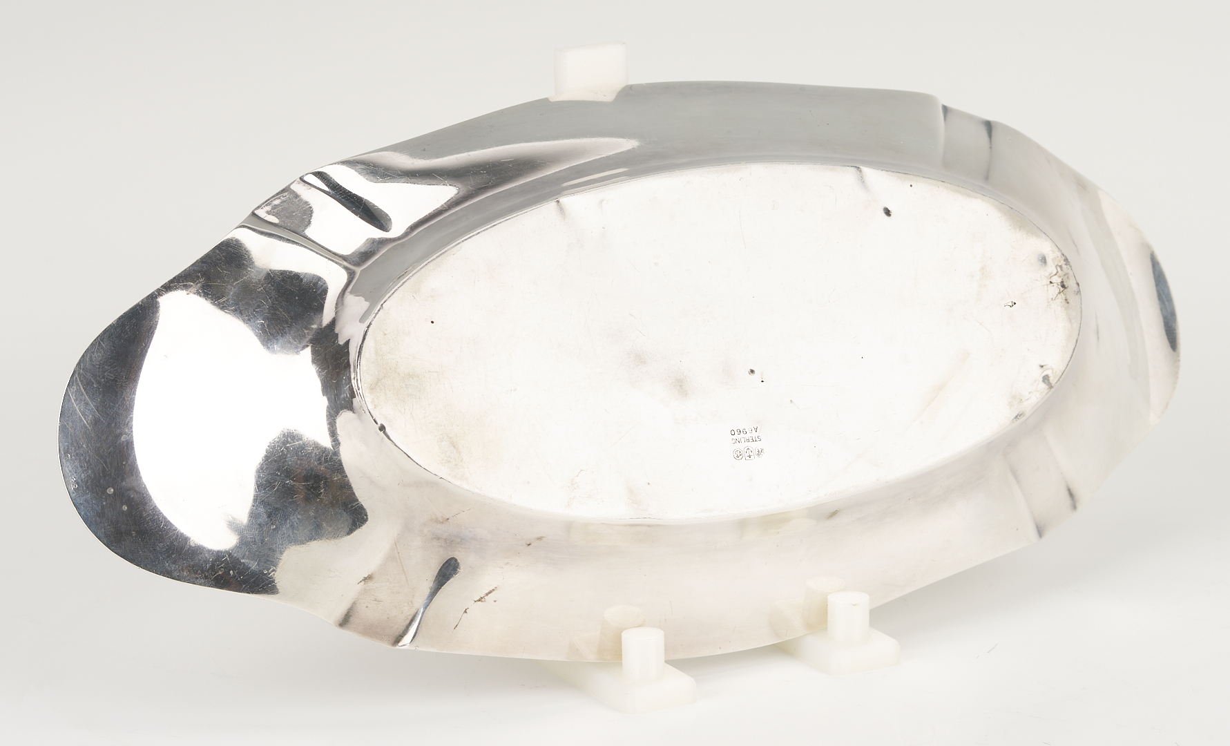 Lot 1309: 6 Silver items incl. Tiffany Silverplated Entree Dish