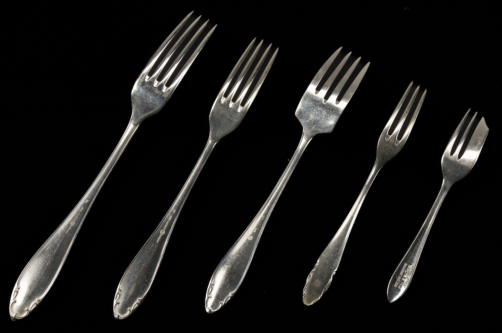 Lot 1312: Artkrupp Berndorf Art Deco Era Flatware, 118 pcs