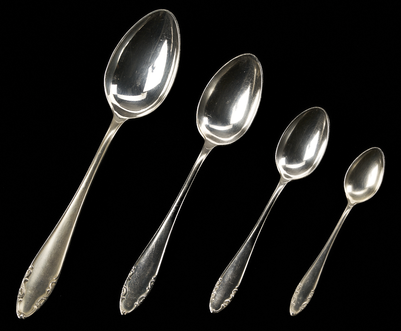 Lot 1312: Artkrupp Berndorf Art Deco Era Flatware, 118 pcs