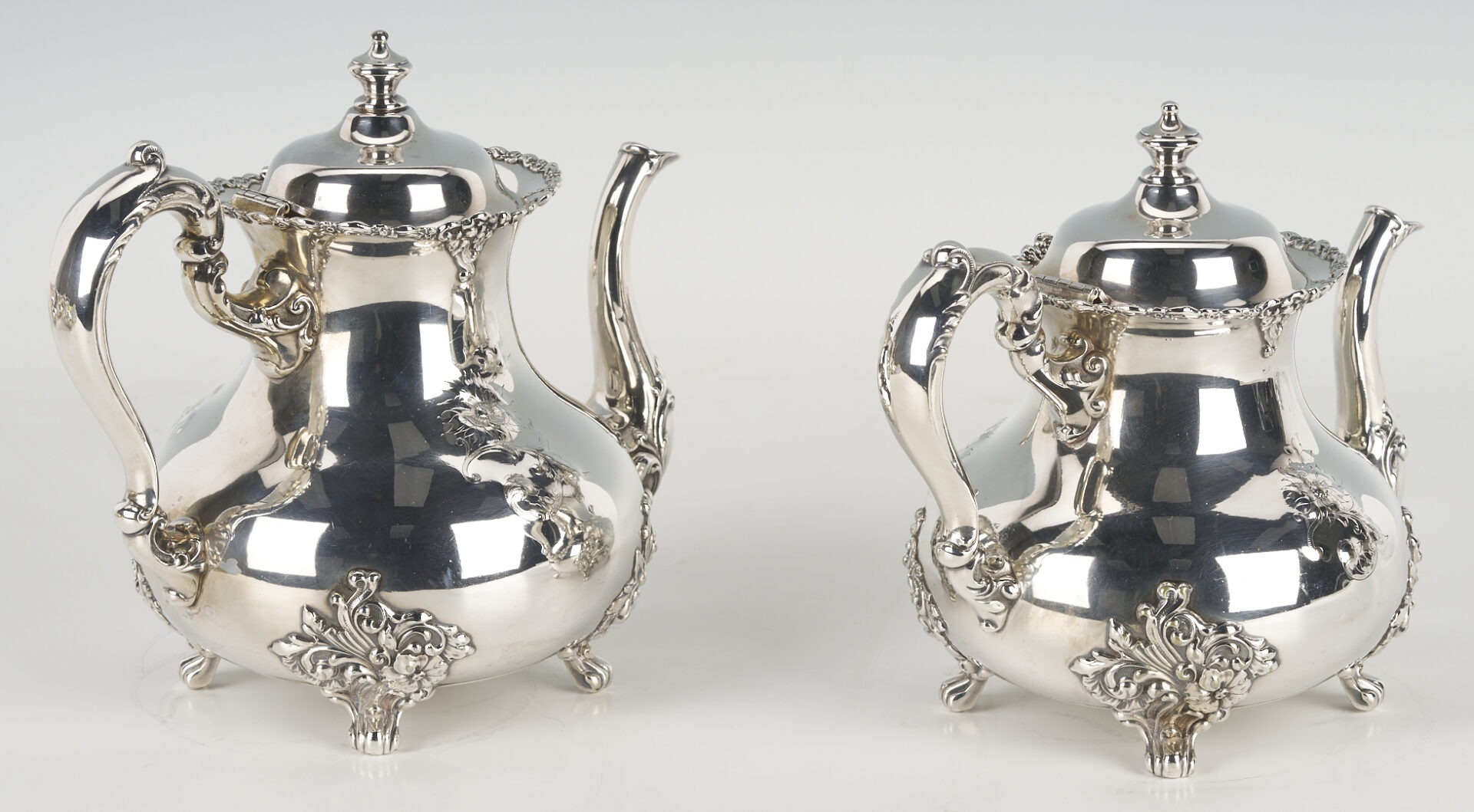 Lot 1313: 5 Piece Pairpoint Silverplated Tea Service Plus Alpadur Silverplate Mirror