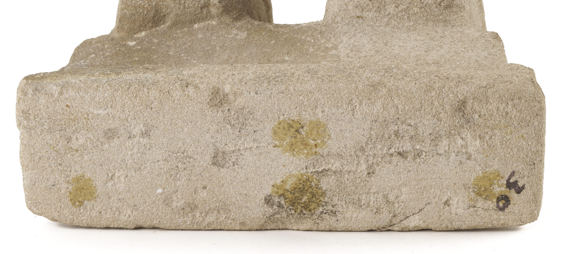 Lot 197: William Edmondson Sculpture, Two Doves, exhibited