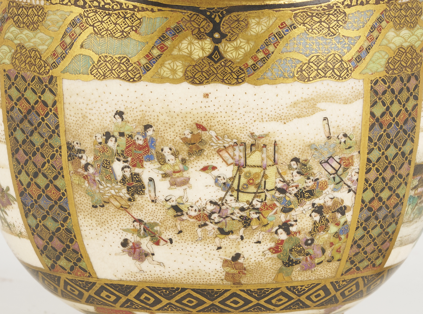 Lot 23: Satsuma Porcelain Cricket Cage