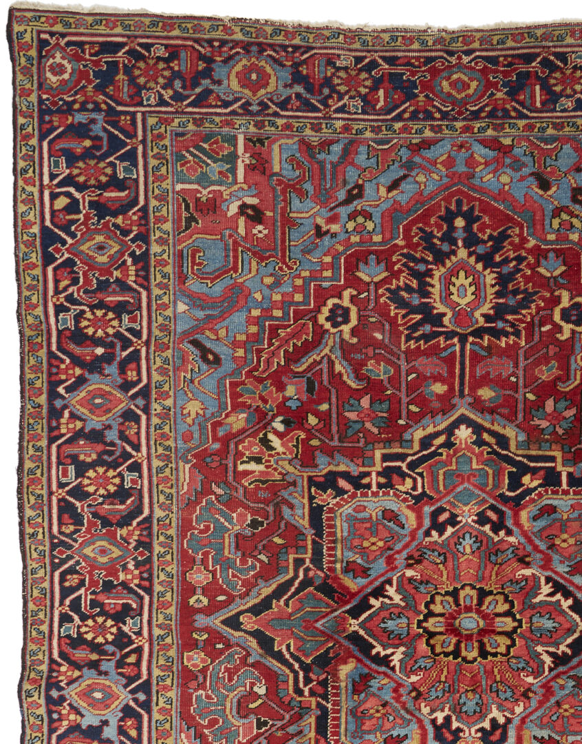 Lot 257: Room Sized Persian Heriz Rug, 9 x 12