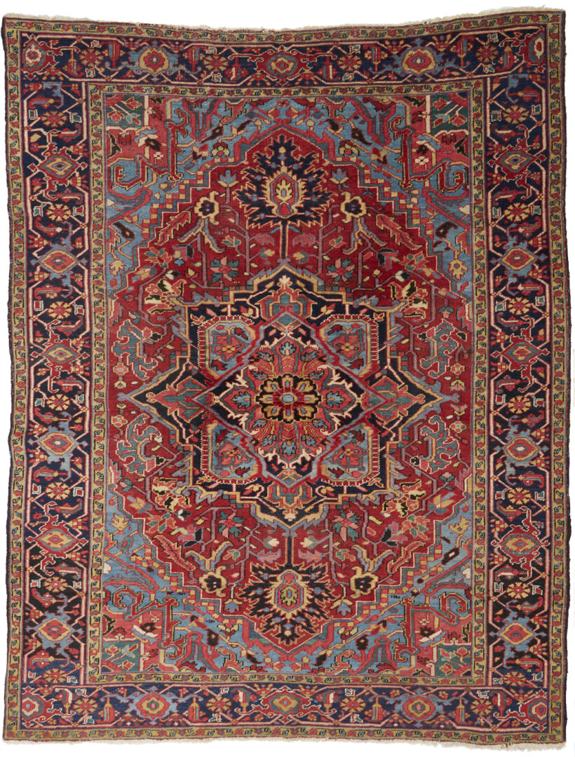 Lot 257: Room Sized Persian Heriz Rug, 9 x 12
