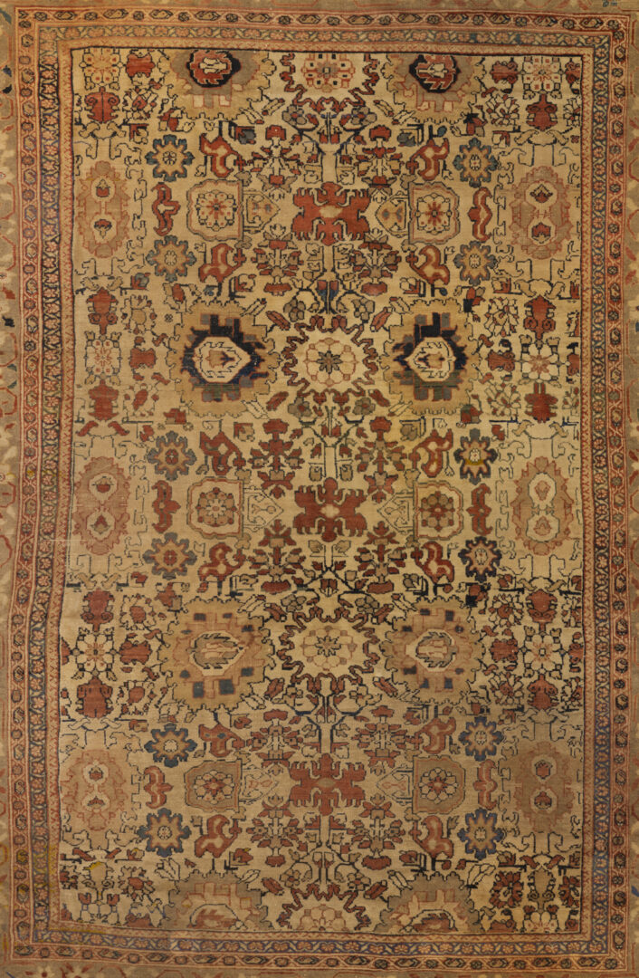 Lot 258: Persian Sultanabad Carpet, 10ft x 15ft