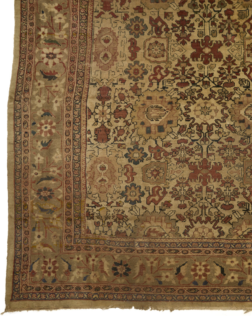 Lot 258: Persian Sultanabad Carpet, 10ft x 15ft