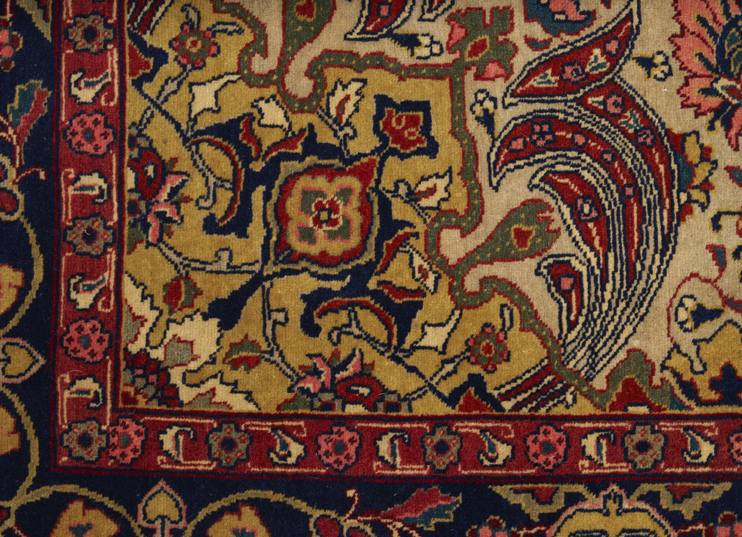 Lot 262: Persian Sarouk Rug, 4 x 6