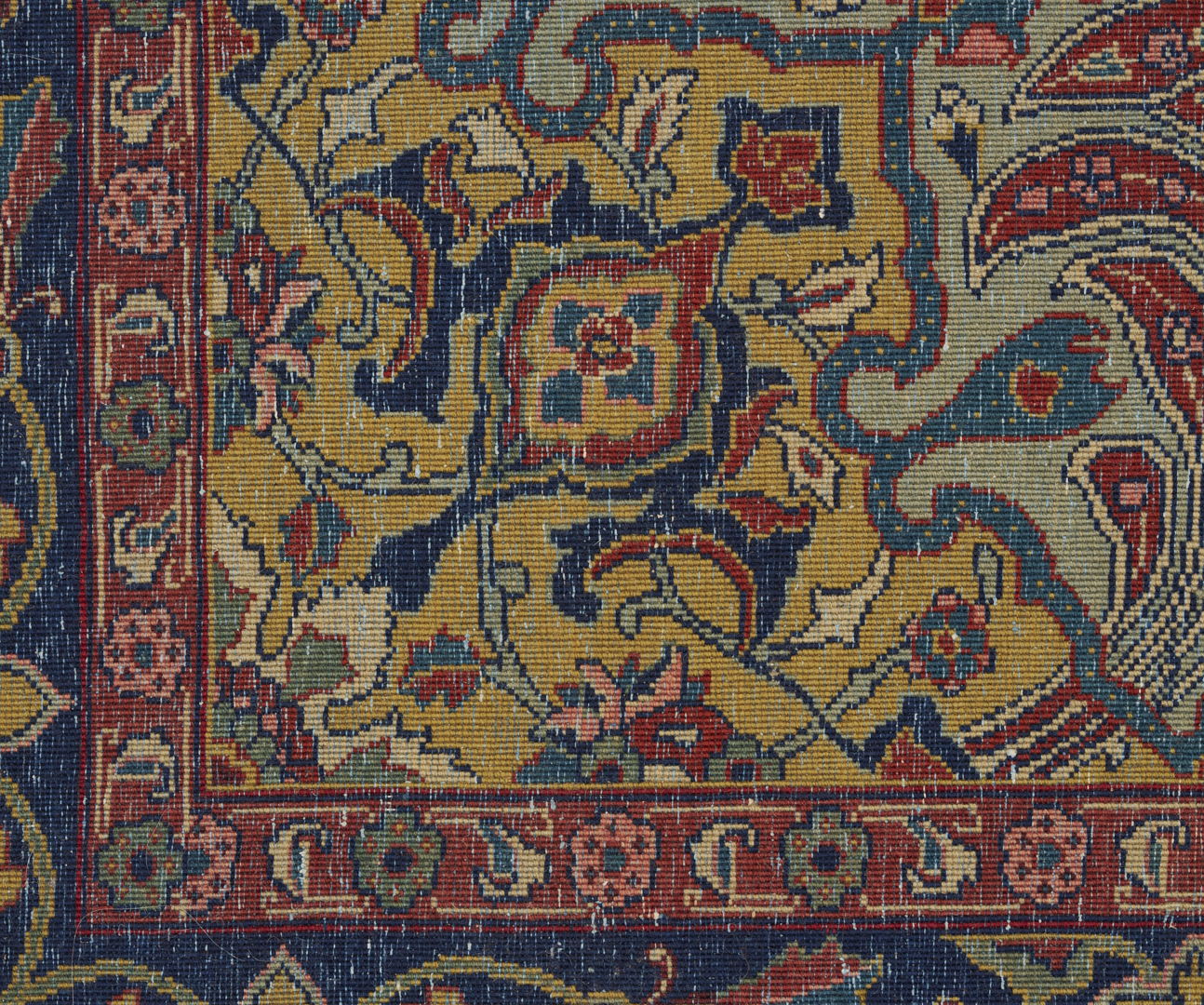 Lot 262: Persian Sarouk Rug, 4 x 6