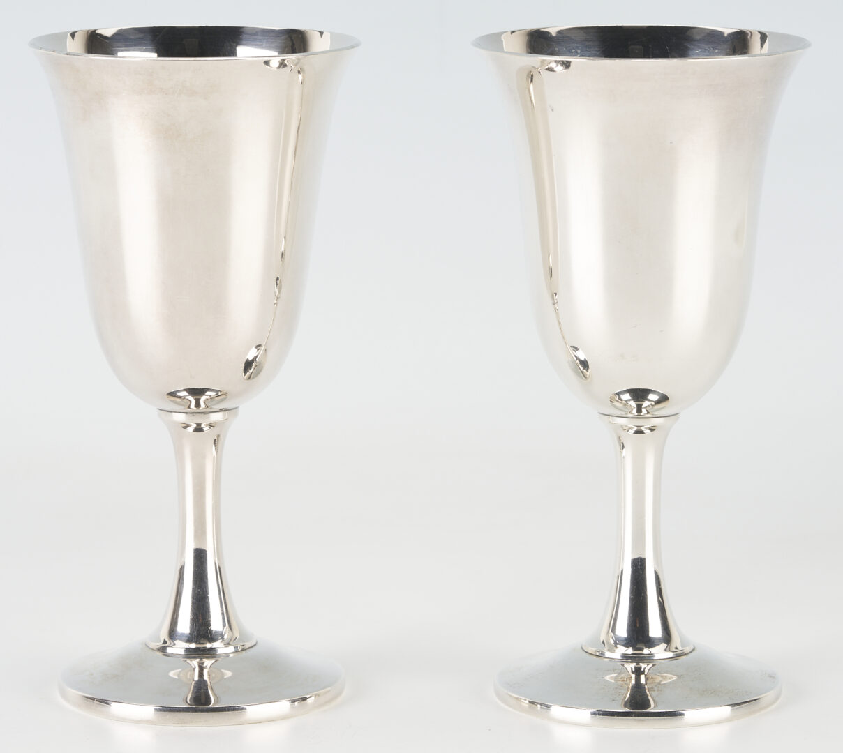 Lot 285: Set of 16 Wallace Sterling Silver Goblets