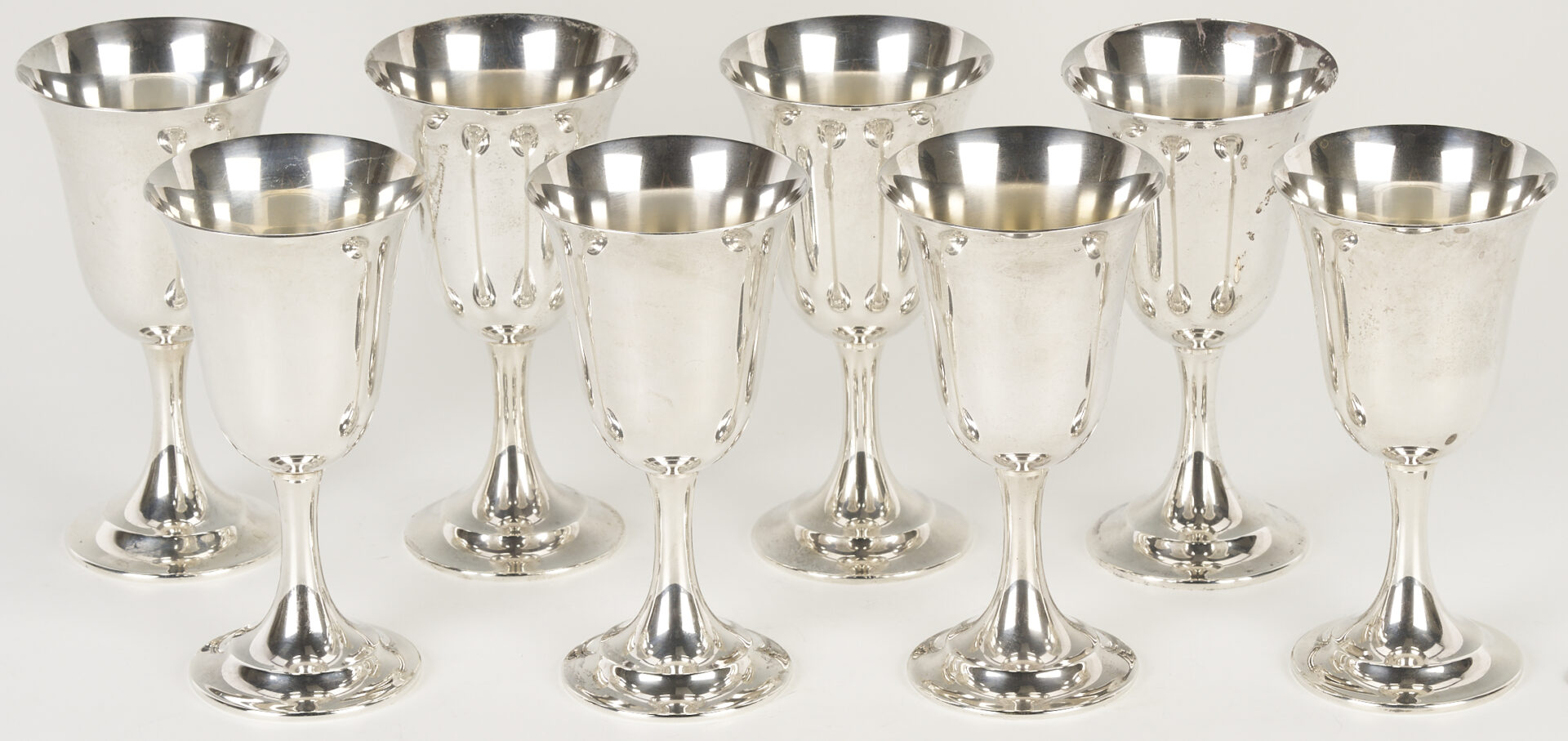 Lot 294: 8 International Lord Saybrook Sterling Goblets