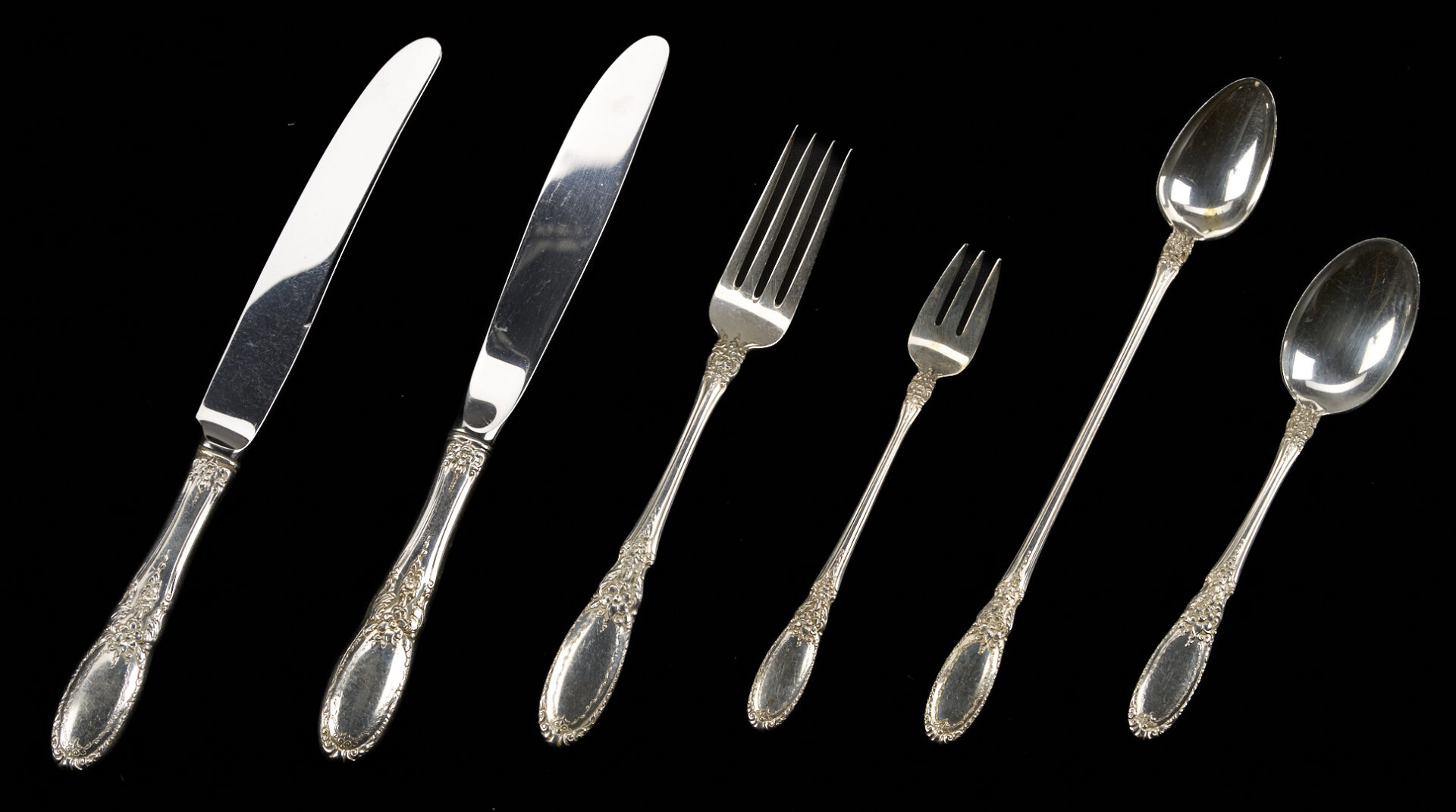 Lot 295: 61 pcs. Towle Old Mirror Sterling Flatware