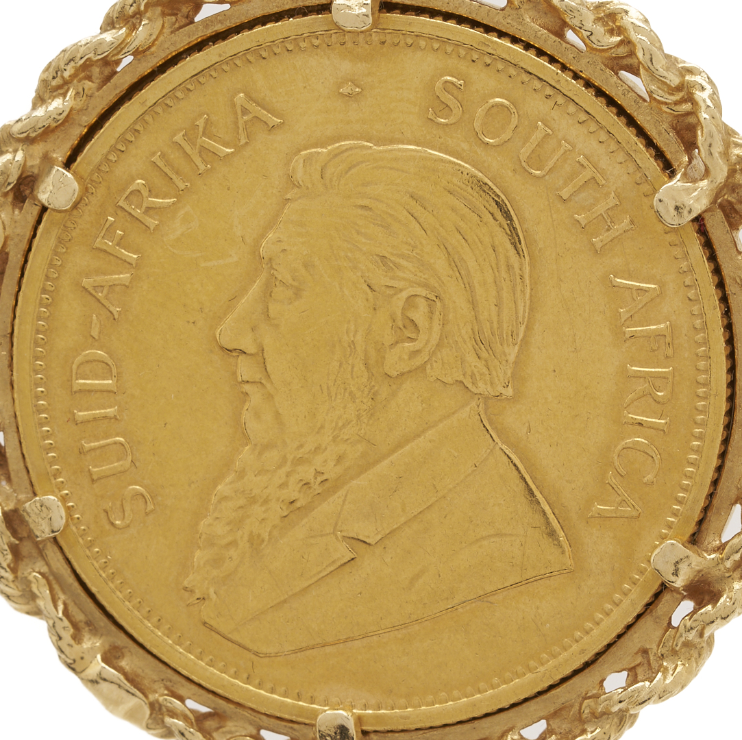 Lot 304: Krugerrand Pendant Coin with 14K Gold Necklace