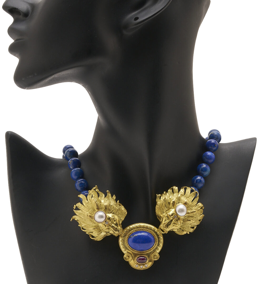 Lot 306: 18K Gold & Lapis Necklace